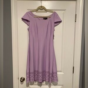 SALE Donna Ricco NWT short sleeve alone dress with decorative hem